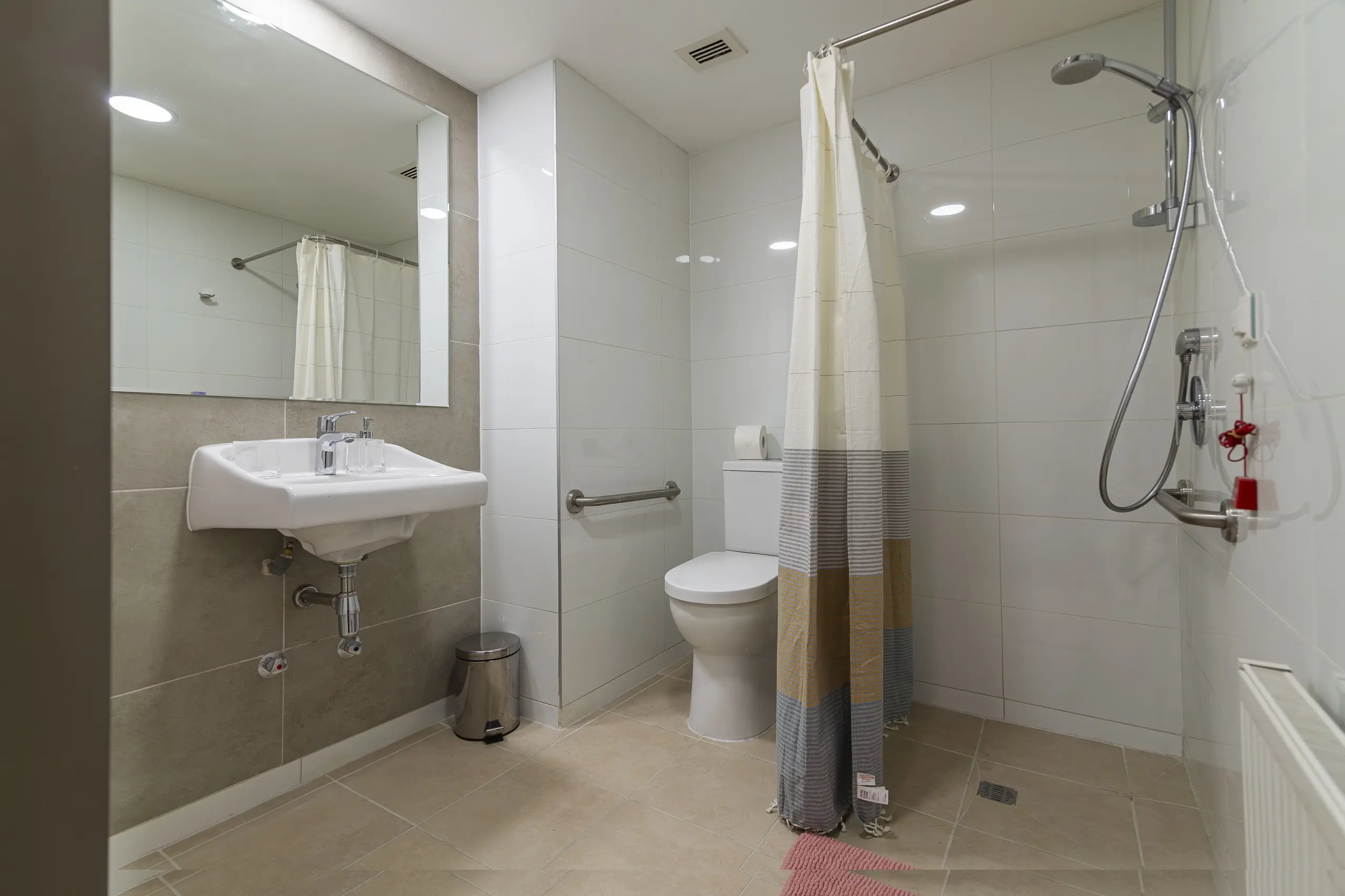 Senior Suites